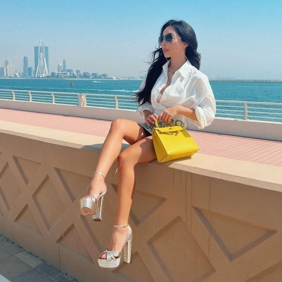 Aquazzura Sundance Plateau Platform Heels - Picture 2 of 12